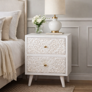 โต๊ะข้างเตียงไม้แกะสลักด้วยมือ 2 ลิ้นชัก ผิวเคลือบสีขาว ลายดอกไม้ - Product Image 1