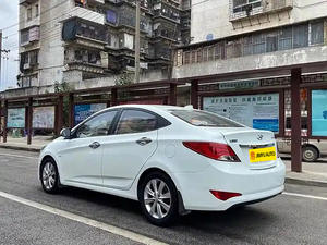 Hyun-dai Reina 2016 Usado de Alta Calidad, 1.4L GLS, Manual, Modelo Smart, Sedán de 5 Plazas, Gasolina, Auto Pequeño y Económico de China - Product Image 5