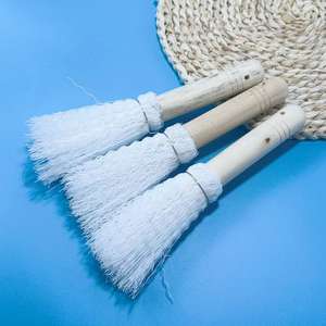 Petite brosse de nettoyage en soie blanche avec manche en bois, manche en bois de qualité supérieure, brosse antiadhésive pour poêles, brosse multi-usages pour casseroles et bols - Product Image 1