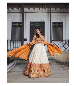 Collection de mariage Lehenga Choli ensemble avec chemisier et Dupatta tenue ethnique indienne pour les femmes tenue de fête et robe de soirée - Product Image 6