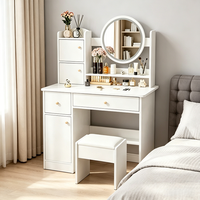 Table de toilette de luxe de style château italien, finition bois doré vieilli, avec miroir et pouf assorti