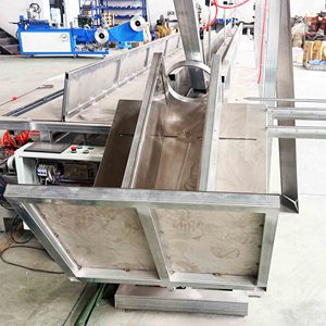 Machine automatique de fabrication de conduits d'air en aluminium flexible isolé - Product Image 4