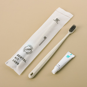 Ensemble d'hygiène personnalisé pour chambre d'hôtes avec pochette en plastique souple CPE, ensemble d'accessoires d'hôtel jetables bon marché - Product Image 2