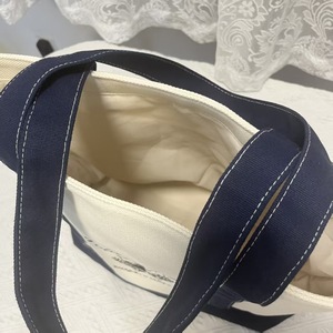 Sac fourre-tout en toile personnalisé, sacs de courses réutilisables, sacs de courses écologiques OEM, sac fourre-tout à bandoulière avec logo brodé de luxe - Product Image 6