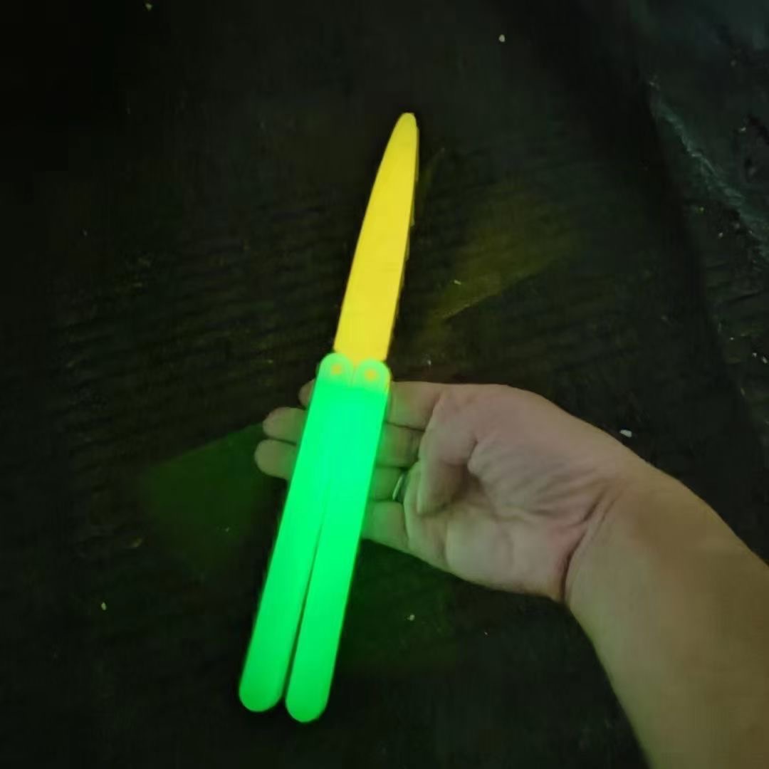 Butterfly knife luminous
