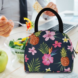 Hawaiian Tropical Flowers Stylish Office Worker Lunch Bag Polyester Insulation Fashionable Outdoor Picnic Cooler Lunch Bag - Product Image 5