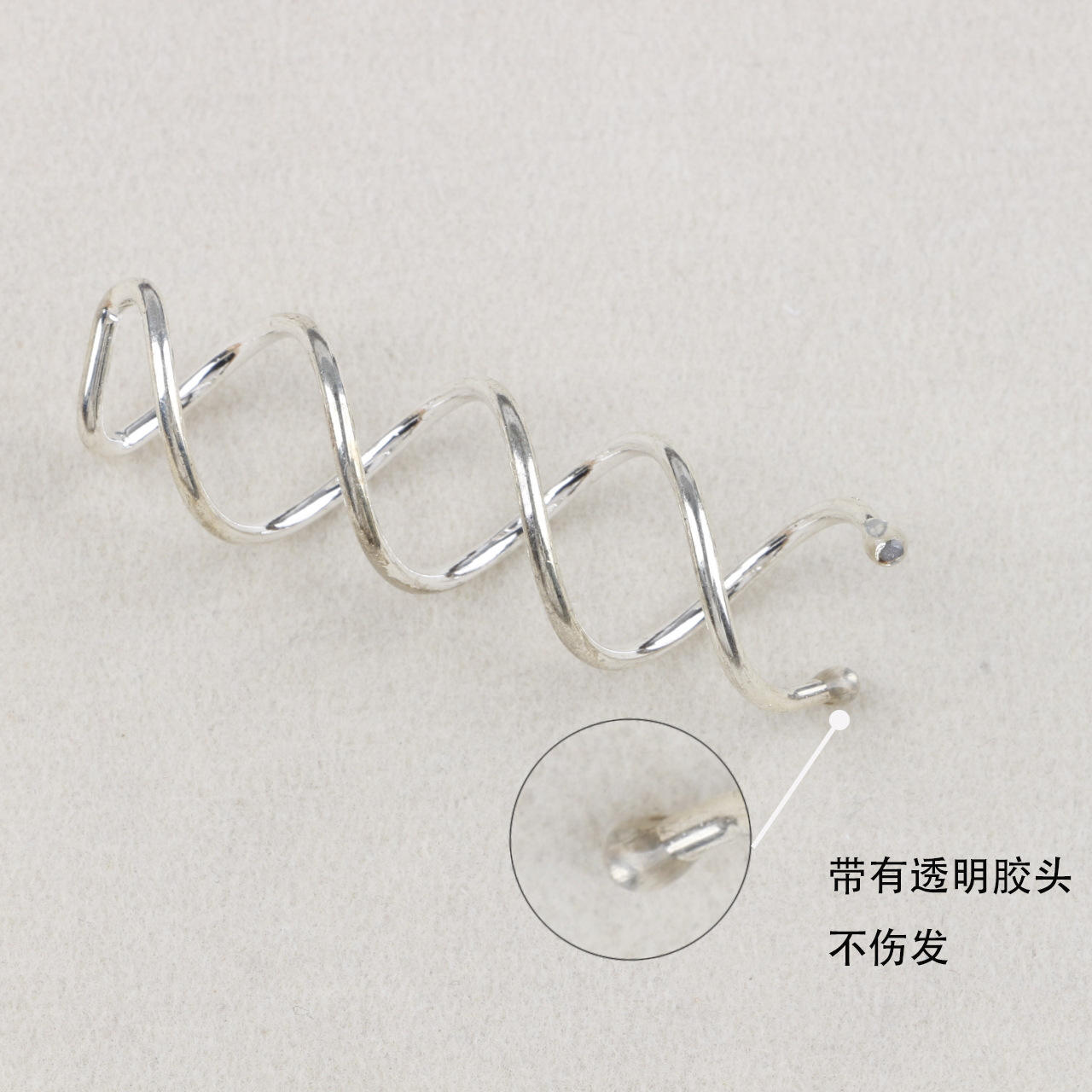 หัวกลมโปร่งใสสีเงินจำนวนมาก