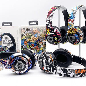 Audífonos Inalámbricos P35 Over-Ear para Juegos con Luz RGB y Carga Tipo C - Product Image 2