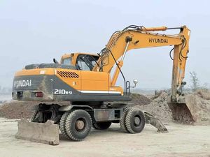 รถขุดล้อฮุนไดมือสอง R210w-9 210w-9ฮุนได - Product Image 5