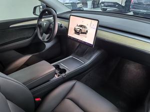 <span class=keywords><strong>Prix</strong></span> de gros 2022 <span class=keywords><strong>Tesla</strong></span> Model Y RWD Conduite à gauche Turbo Automatique Cuir Pneus R19 Léger SUV intermédiaire 5 places En stock - Product Image 6