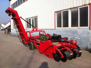 Machine de récolte et de chargement / Arracheuse d'ail à entraînement par tracteur / Moissonneuse-batteuse de pommes de terre à entraînement par tracteur / Récolteuse d'arachides montée sur tracteur - Product Image 3