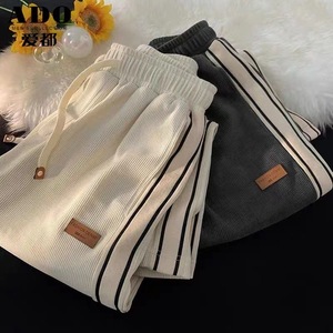 <span class=keywords><strong>Pantalones</strong></span> Deportivos Casuales <span class=keywords><strong>de</strong></span> Pierna Recta <span class=keywords><strong>para</strong></span> <span class=keywords><strong>Hombre</strong></span> y Mujer, Diseño Original, <span class=keywords><strong>Tela</strong></span> Chenille, Corduroy a Rayas <span class=keywords><strong>de</strong></span> Alta Calidad - Product Image 6