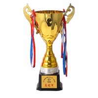 Trophées de la Coupe du Monde de Sport, Trophées de l'UEFA Champions League, Trophées d'entreprise, Trophées de vainqueurs sportifs, Trophées de jeu, Trophées en métal