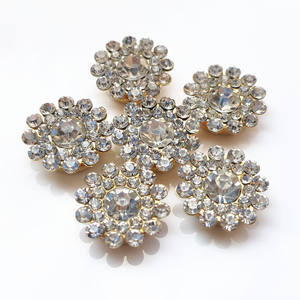 Nuevo Cristal de girasol de tres capas de 14mm con incrustaciones de diamantes de imitación, accesorio de joyería de diamantes de imitación cosidos a mano - Product Image 6