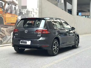 Voitures d'occasion 2016 2017 VW <span class=keywords><strong>Golf</strong></span> <span class=keywords><strong>7</strong></span> <span class=keywords><strong>R</strong></span>-<span class=keywords><strong>Line</strong></span> 1.4TSI Automatique Essence Véhicule Économe en Carburant Bien Entretenu Compact Sportive Berline à hayon - Product Image 3