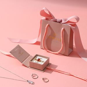 Cajas de Regalo de Joyería de Lujo en Forma de Libro, Color Rosa, con Cierre Magnético, Caja de Regalo para Joyería con Cinta y Bolsa de Regalo de Papel - Product Image 1