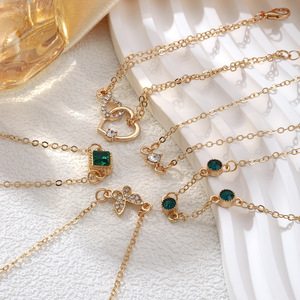 Parures de bijoux plaqués or pour femmes, style minimaliste, avec bracelet et collier sertis d'émeraudes taille cœur, pour un usage quotidien, bijoux raffinés - Product Image 5