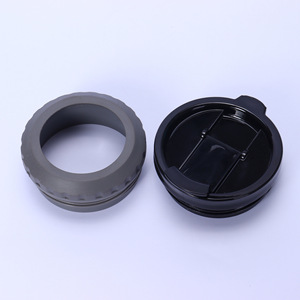 Isolateur de tasse et de canette de voyage en acier inoxydable 4 en 1 Thermocooler isolé sous vide pour canette de 12 oz et bouteille de bière pour le camping - Product Image 5