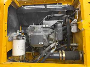 รถขุดตีนตะขาบ Komatsu PC210 มือสองคุณภาพสูง ขนาด 21 ตัน สำหรับงานก่อสร้างถนน การทำเหมือง และการส่งออก - Product Image 6