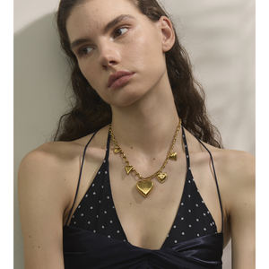 Collar JINYOU 3211 con Dijes de Corazón Grueso de Acero Inoxidable Impermeable de Alta Calidad con Encanto Dorado - Product Image 4