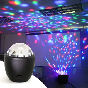 Mini disko topu projektör ışık parti sahne projektör ışık s Led ses aktif USB kristal sihirli top flaş DJ ışıkları ev için