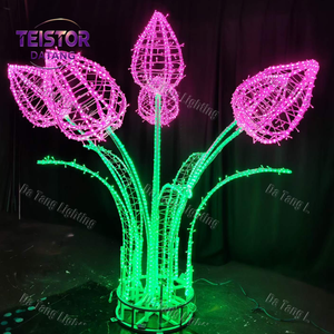 Lampes LED d'extérieur IP65 en forme de sculpture florale pour la décoration des places publiques, des parcs et de Noël - Product Image 4