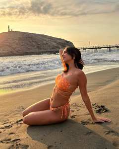 2024 nuovo Bikini alla moda Sexy costume da bagno senza schienale e costumi da bagno da bagno produttore OEM servizio <span class=keywords><strong>linea</strong></span> Bikini personalizzata - Product Image 2