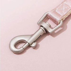 Arnés y Correa para Gato Estilo Japonés y Coreano, Arnés Rosa para Gato con Corbatín, Elegante Arnés Tipo Chaleco para Mascotas Estilo Princesa - Product Image 5