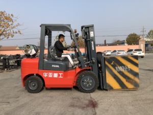 HUAYA LPG Forklift 3 Ton Gasoline Gas Forklift Propane Forklift with EPA/attaments