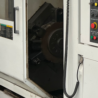 Centre de tournage et de fraisage CNC HYUNDAI-KIA SKT200TSY d'occasion avec système FANUC