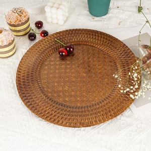 <span class=keywords><strong>Assiette</strong></span> de présentation décorée de motifs de rotin brun en gros <span class=keywords><strong>Assiette</strong></span> de présentation ronde en plastique pour mariage - Product Image 5