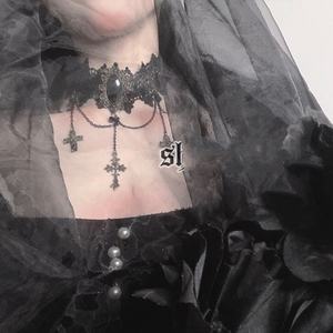 Collier en dentelle croisée Style <span class=keywords><strong>punk</strong></span> créatif Chaîne à maillons de niche rétro foncée Collier ras du cou en alliage Perle tendance Lolita Sangle de cou clavicule - Product Image 3