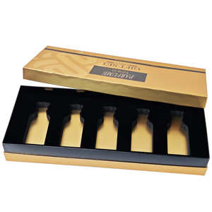 Caja Rígida de Papel para Set de Perfumes Personalizados con Cierre Magnético y Forro de Esponja para <span class=keywords><strong>5</strong></span> Botellas de Aceite Esencial y Sérum para el Cuidado de la Piel - Product Image 1