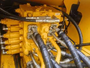 Excavadora de alta calidad 2019 Komatsu PC220 2200H 22ton para construcción de segunda mano Japón máquina usada ACHIEVE PC160 - Product Image 6