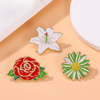 Broche en métal émaillée motif fleur mignonne (Rose rouge, Lys, Marguerite) pour vestes, jeans et sacs à dos – Vente en gros usine, prête à être expédiée