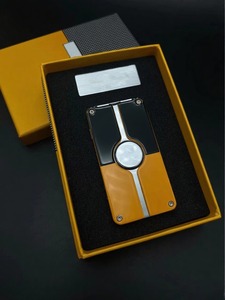 Customizable Luxury Metal Cigar Lighter Cutter Set <strong>Triple</strong> Jet <strong>Flame</strong> <strong>Torch</strong> with Modern Design Includes Gift Box for Cigarettes - Product Image 5