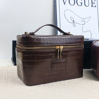 Trousse de Toilette de Voyage Imperméable en Cuir PU Motif Crocodile Grande Capacité avec Séparateurs