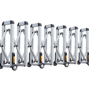 Barrière de circulation extensible en acier inoxydable à 5 segments pliables, à commande manuelle, pour isolation routière - Product Image 1