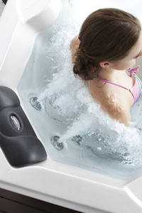 <span class=keywords><strong>2025</strong></span> nuova vasca da massaggio luci LED e sterilizzazione ozono acrilico idromassaggio per giardino e parte vasca idromassaggio Spa all'aperto - Product Image 4