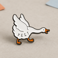 Ornement en métal personnalisé, moderne, fantaisiste, en forme de canard de dessin animé, en émail souple et alliage de zinc, tendance, pour veste, sac à dos, objet de collection, souvenir