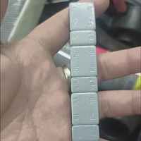 Poids de calibrage gris adhésifs pour pneus, blocs de poids pour l'équilibrage des roues automobiles, pour voitures, SUV et camions