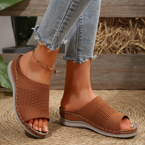 Sandales d'été compensées pour <span class=keywords><strong>femme</strong></span>, grande taille, à bout ouvert, larges brides, sans doublure - Product Image 1