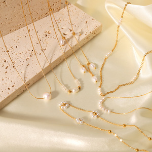 Collar de Perlas de Agua Dulce con Cuentas, Elegante y Retro Francés, Chapado en Oro de 18K, Joyería de Acero Inoxidable para Mujer, Estilo Lujoso y Ligero - Product Image 4