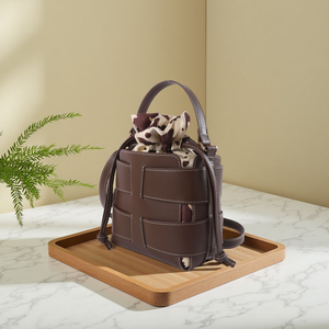 Sac seau en cuir PU personnalisé, sac à main élégant avec cordon de serrage diagonal, sac seau tendance pour femmes - Product Image 4