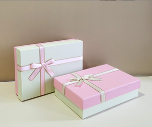 Kotak Hadiah Mewah Kustom dengan Tutup dari Karton Berlapis yang Menampilkan Laminasi Matt, Embossing, dan Stamping untuk Kotak Butik Hadiah. - Product Image 5