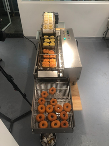 Máquina para Hacer Donas y Panadería Yufeng, la Mejor Relación Calidad-Precio, con Certificación CE, Mini Máquina para Hacer Donas para Cadenas de Tiendas y Uso Comercial - Product Image 5