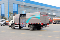 Camion de nettoyage de barrières routières électrique BYD EV 4x2 haute pression à double brosse latérale pour l'entretien routier