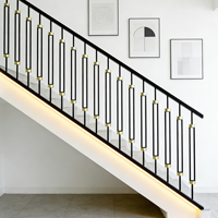 Design moderne de garde-corps en fer forgé pour escalier, designs de balustrades en métal, poteau d'escalier, balustrade, balcon, balustre pour villa