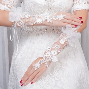 Gants d'étiquette de mariage nuptiale dentelle soluble dans l'eau en forme de fleur diamant crochet doigt longs gants de mariée - Product Image 4