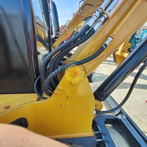 Mini pelleteuse CAT 306E2 d'occasion-pelleteuse compacte de 5.8 tonnes, originale du Japon, idéale pour l'aménagement paysager et les petites constructions - Product Image 3